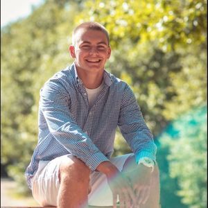 Meet your Posher, Johnny